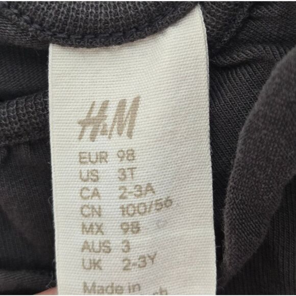 3/$15 H&M Ruffled Long Sleeve Onesie - Picture 2 of 4